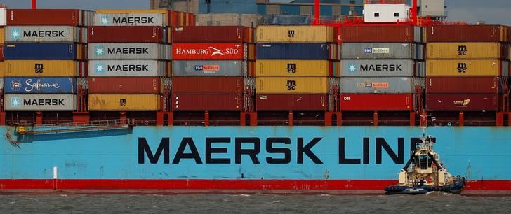 Maersk готова возобновить перевозки по Красному морю под защитой США От Investing.com